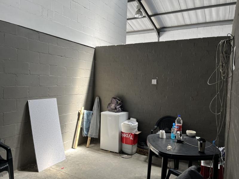 To Let commercial Property for Rent in Montague Gardens Western Cape